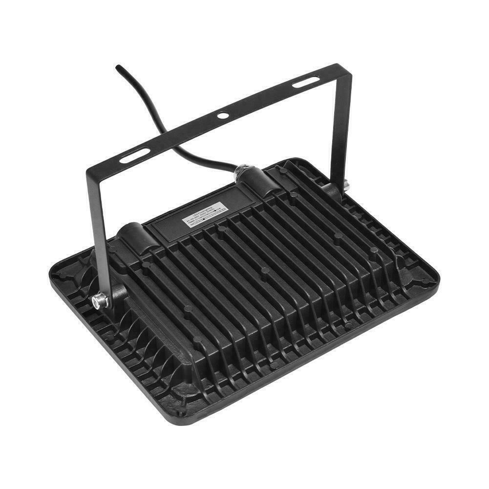 LED flood light with plug option